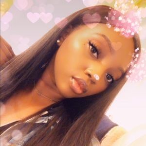 Meet your Posher, Santyara